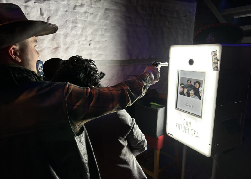 Fotobudka Klasyczna Pan Fotobudka 800x571